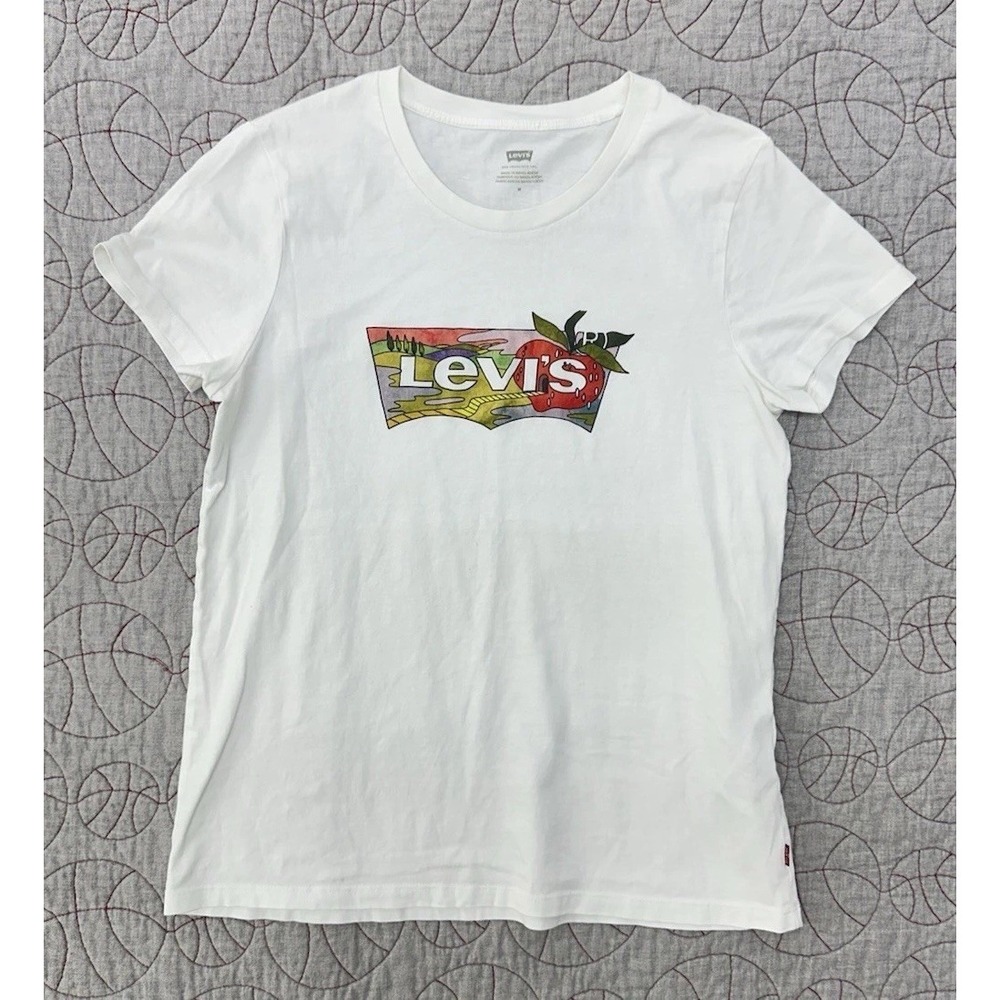 Women's Levi's Logo Perfect Tee White Strawberry Batwing Logo Size Medium
